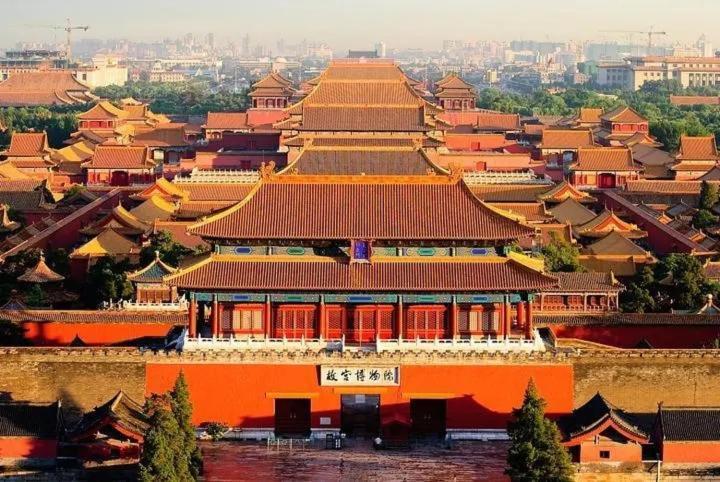 The East Hotel-Very Close To The Drum Tower,The Lama Temple,Houhai Bar Street,And The Forbidden City,There Are Many Old Beijing Traditional Hutongs Around The Hotel ,Experience The Culture Of Old Beijing Hutongs,Near Exit A Of Shichahai On Metro Line Exterior foto