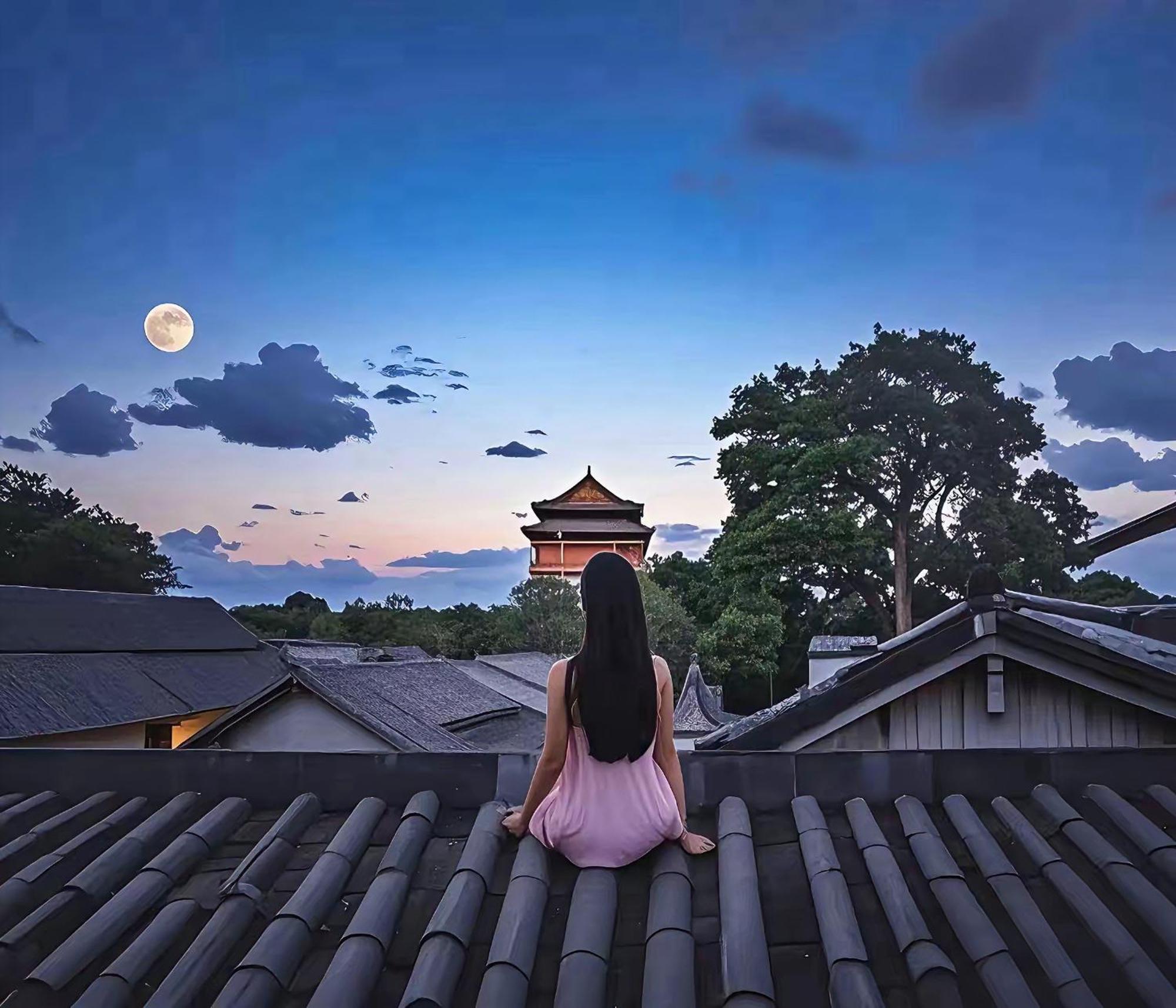 The East Hotel-Very Close To The Drum Tower,The Lama Temple,Houhai Bar Street,And The Forbidden City,There Are Many Old Beijing Traditional Hutongs Around The Hotel ,Experience The Culture Of Old Beijing Hutongs,Near Exit A Of Shichahai On Metro Line Exterior foto